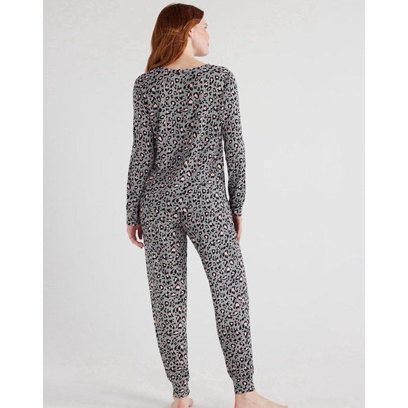 Joyspun Women’s Ribbed Top and Pants Pajama Lounge Set - Picture 5 of 5